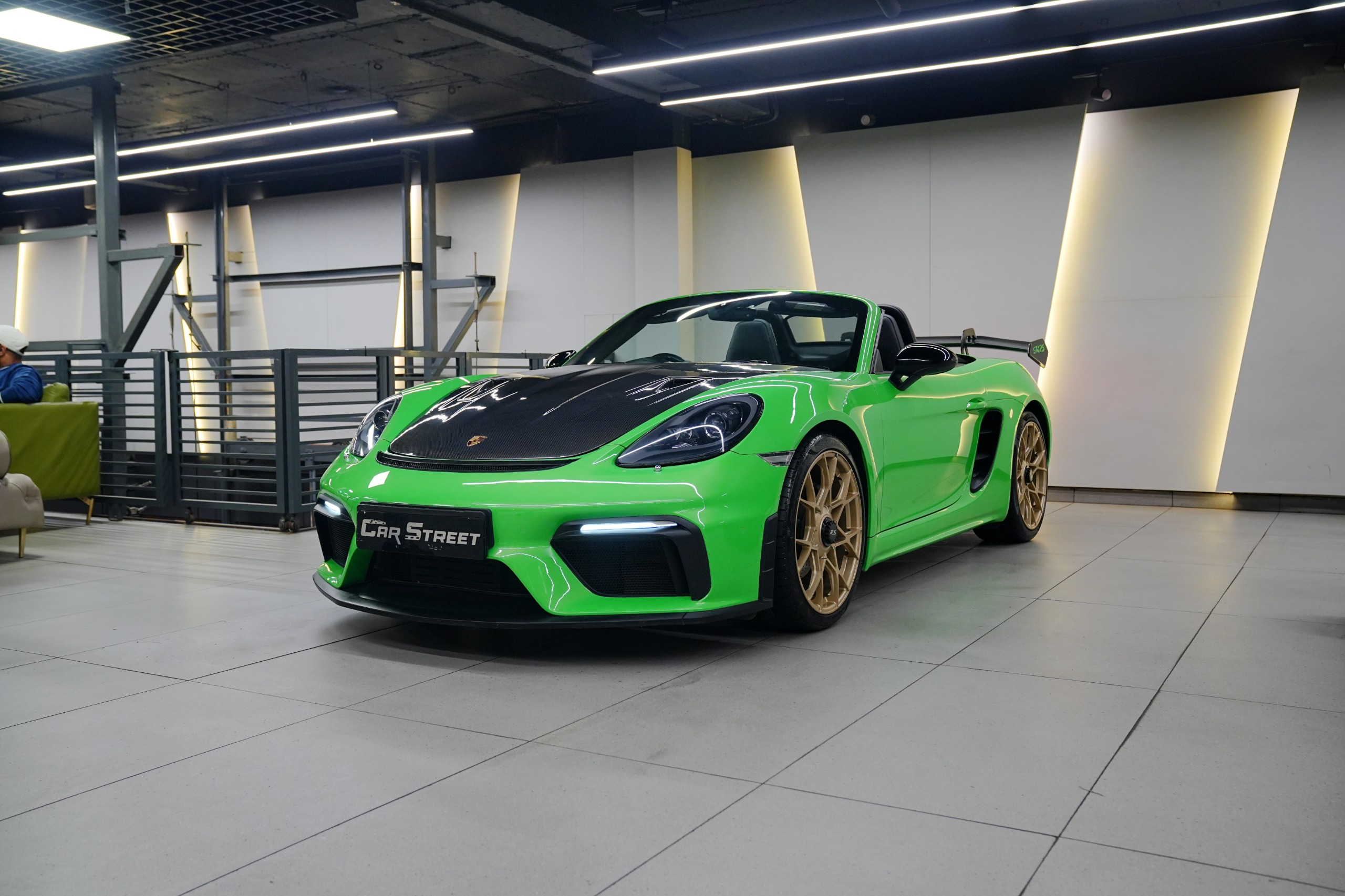 Porsche 718 Boxster with GT4 Kit